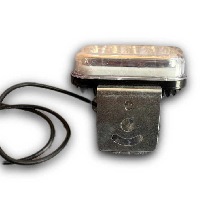 پروژکتور یا نورافکن(چراغ جلو) اصلی شرکتی